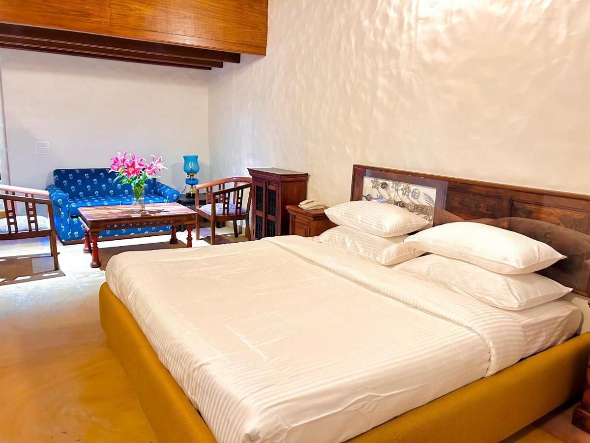 The Kaptain'S Retreat Chandīgarh Buitenkant foto