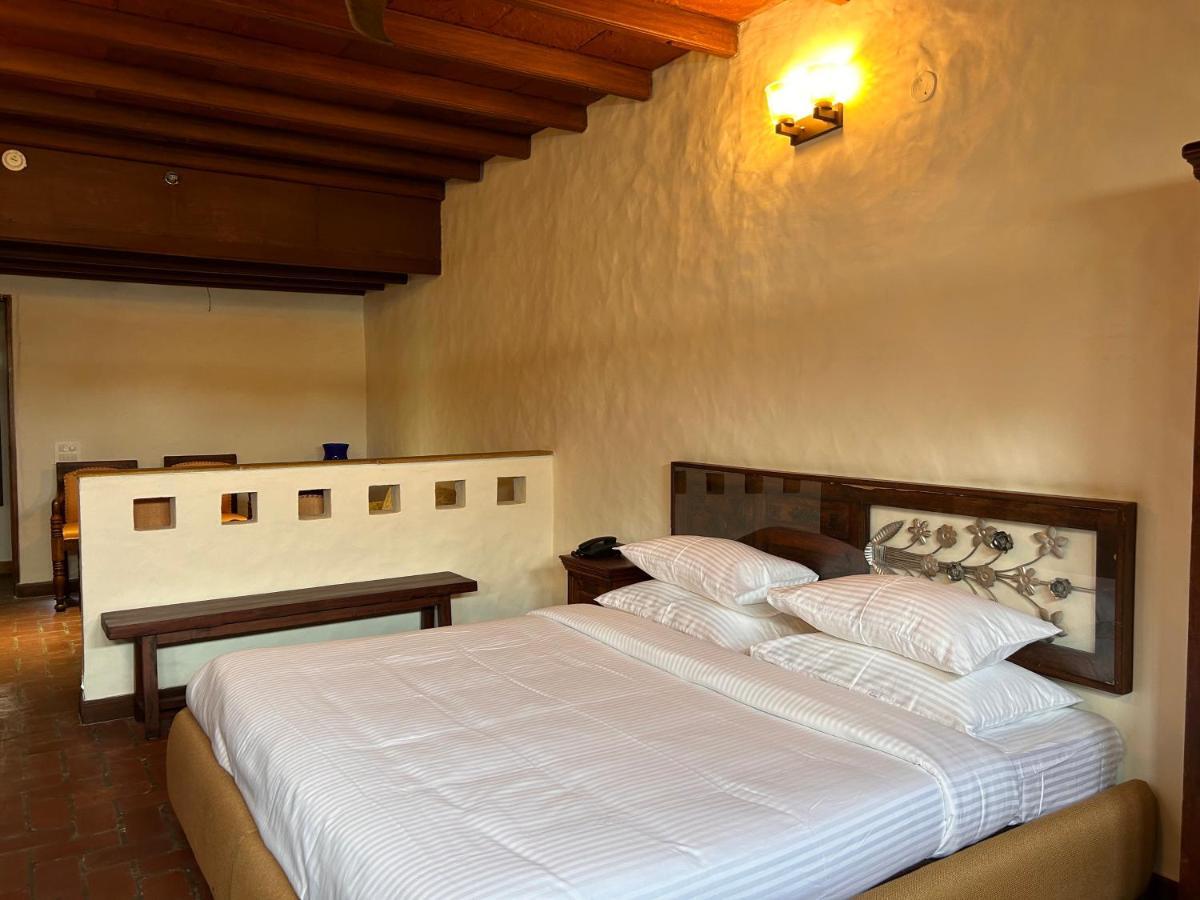 The Kaptain'S Retreat Chandīgarh Buitenkant foto