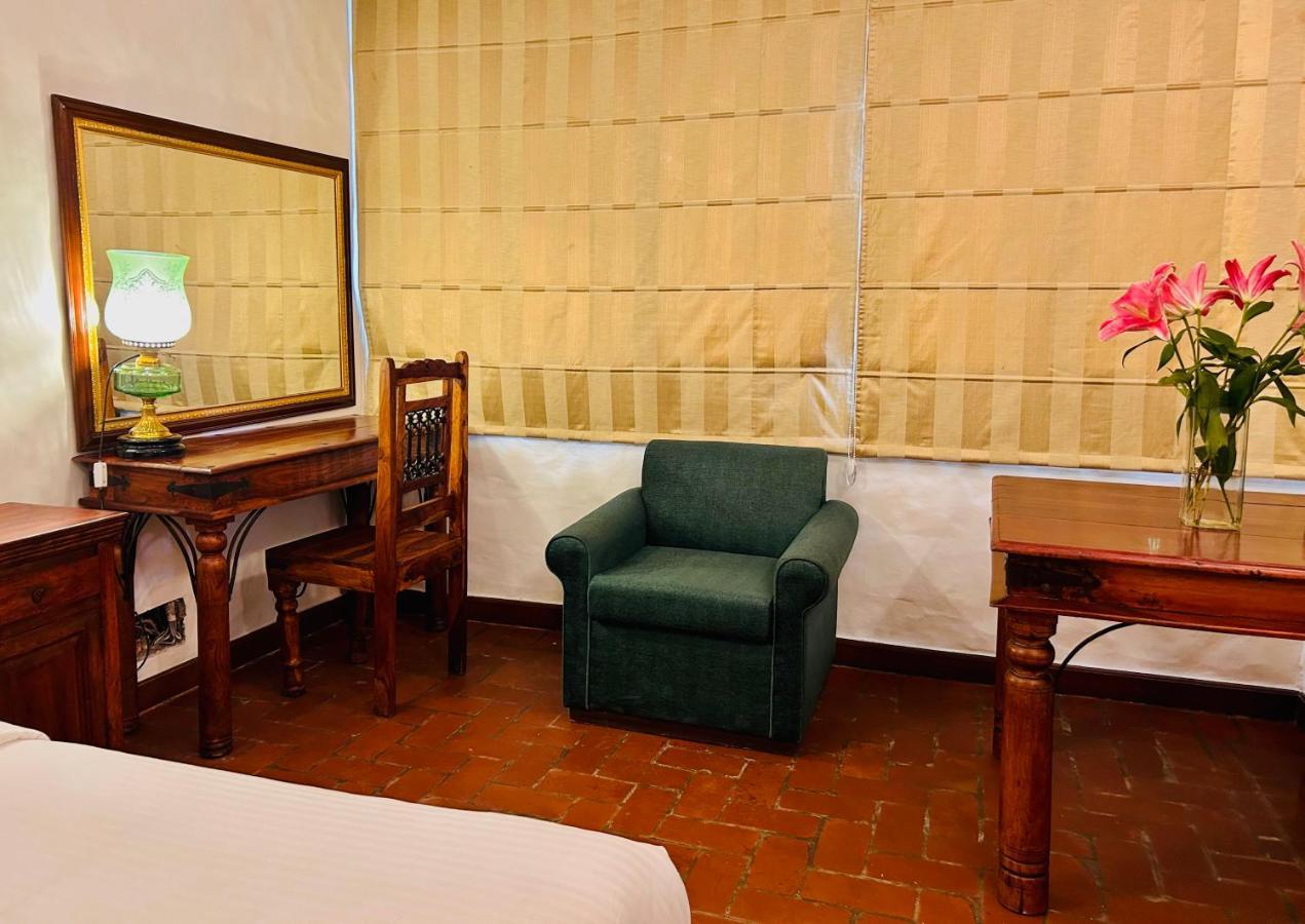 The Kaptain'S Retreat Chandīgarh Buitenkant foto